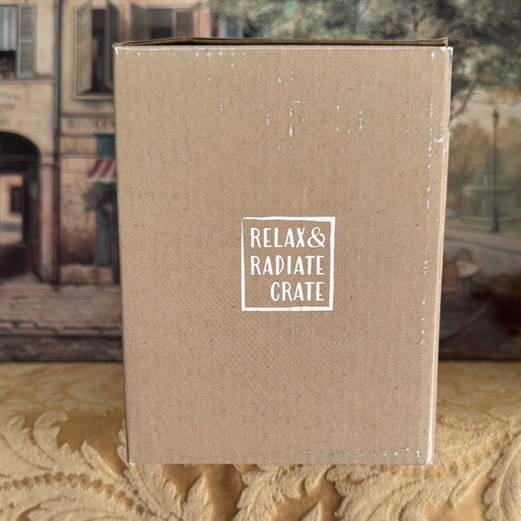 The Girlfriend From AARP Butterfly Ceramic Canisters Set 2 Wood Lids NWOT - Picture 11 of 13